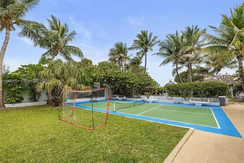 $695,000 | 5055 Collins Avenue, Unit 5M, Miami Beach, FL 33140