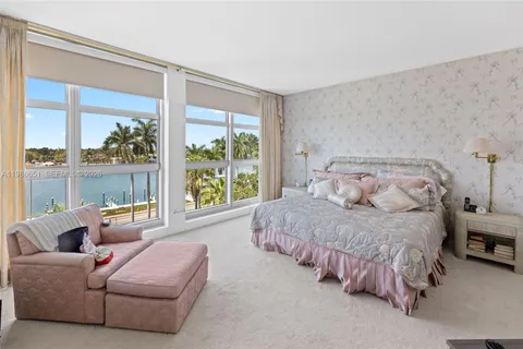 $695,000 | 5055 Collins Avenue, Unit 5M, Miami Beach, FL 33140