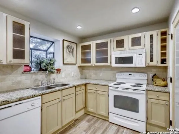 $1,300 | 11843 Braesview, Unit 309C, San Antonio, TX 78231