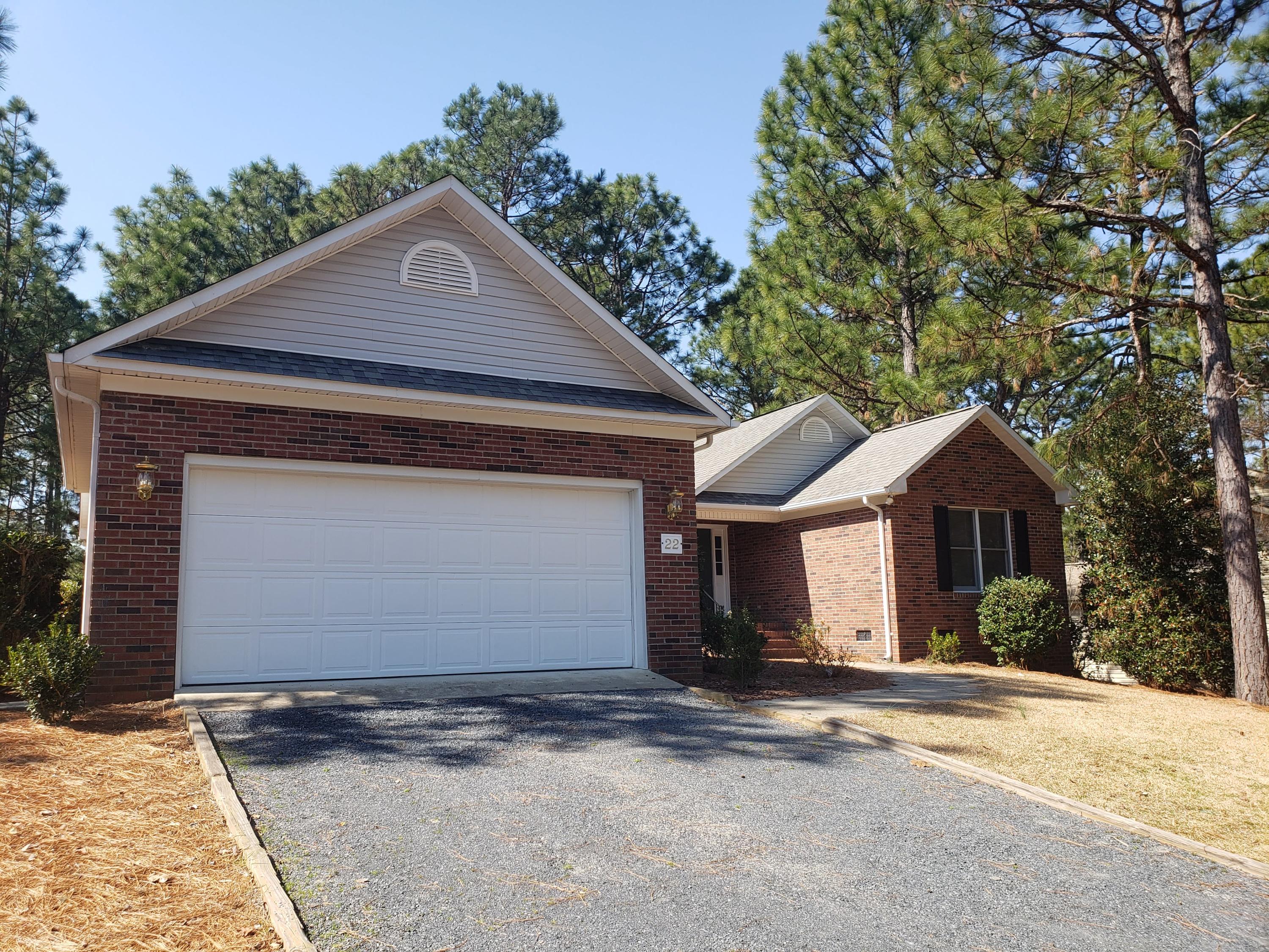 22 La Quinta Loop Pinehurst, NC 28374 - Photo 1 of 21 Front