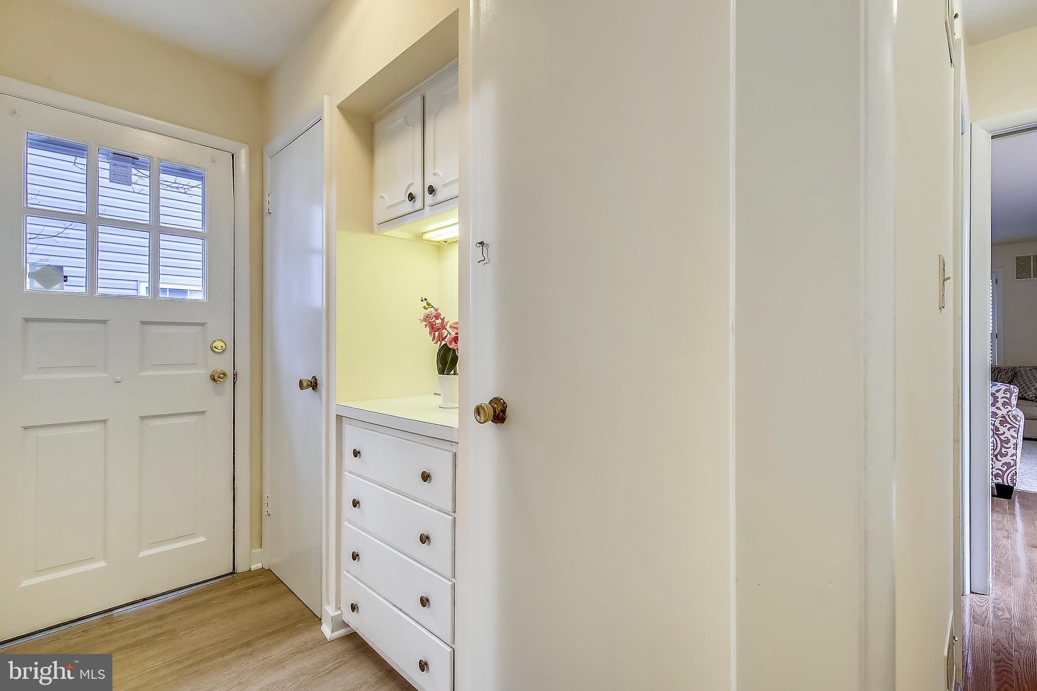 6 Devon Road Silver Spring, MD 20910 - Photo 17 of 38 Side entrance leads to Mud room/pantry nook