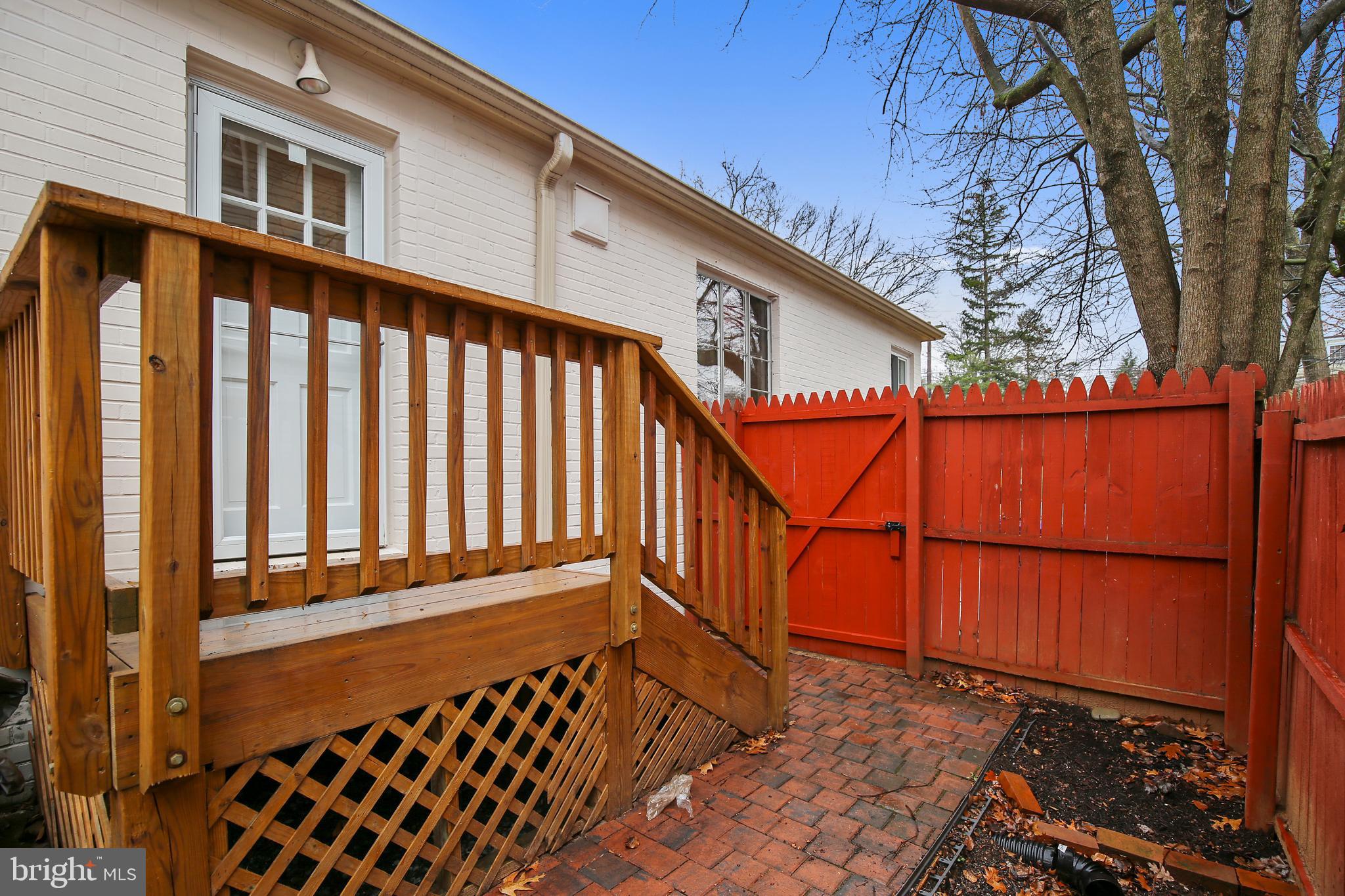 6 Devon Road Silver Spring, MD 20910 - Photo 27 of 38 Side entrance to mud room