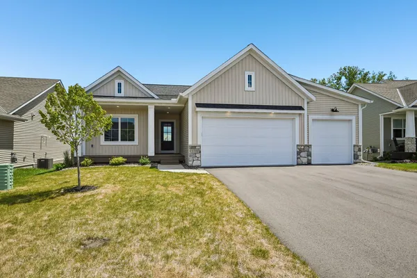 $629,900 | 1732 Spruce Street, Farmington, MN 55024