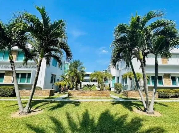 $2,100 | 10178 Collins Avenue, Unit 202, Bal Harbour, FL 33154