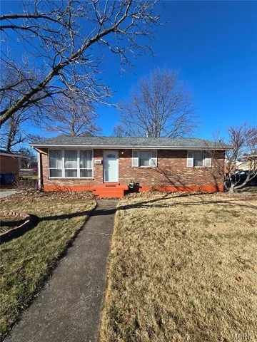 $135,000 | 3149 Myrtle Avenue, Granite City, IL 62040