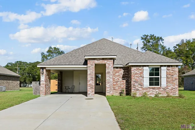 $229,000 | 5417 Greenridge Lane, Zachary, LA 70791