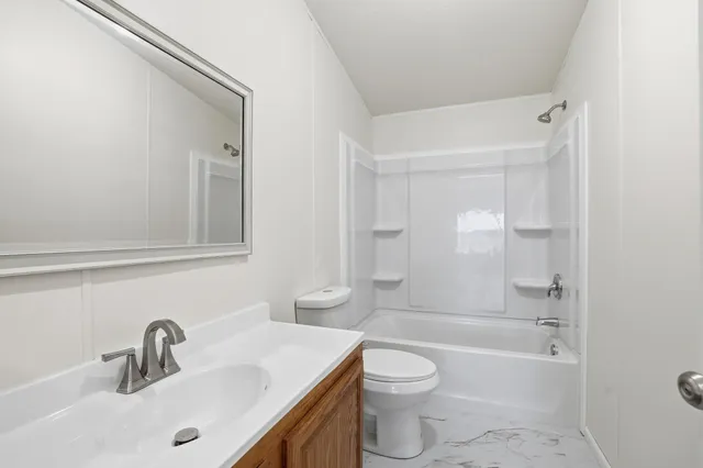 $395,000 | 720 Central Avenue South, New Prague, MN 56071