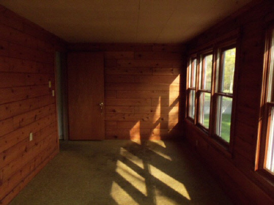 4209 Spring Creek Road Rockford, IL 61107 - Photo 4 of 11 a view of an entryway