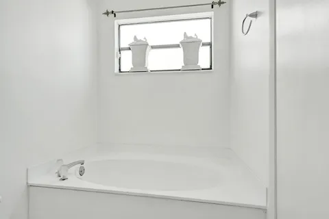 a view of a tennis court