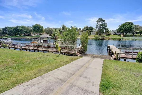 $740,000 | 23417 Water Circle, Boca Raton, FL 33486