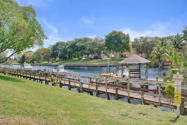 $740,000 | 23417 Water Circle, Boca Raton, FL 33486