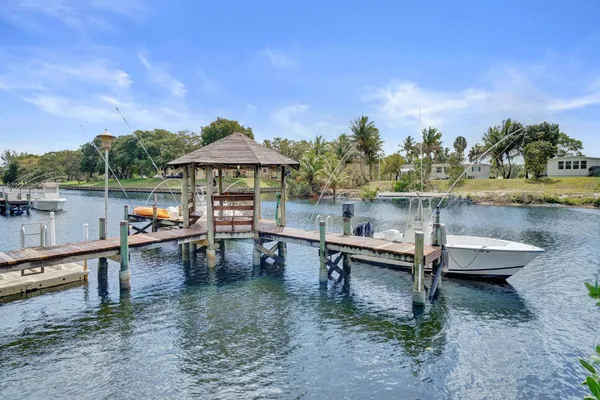 $740,000 | 23417 Water Circle, Boca Raton, FL 33486