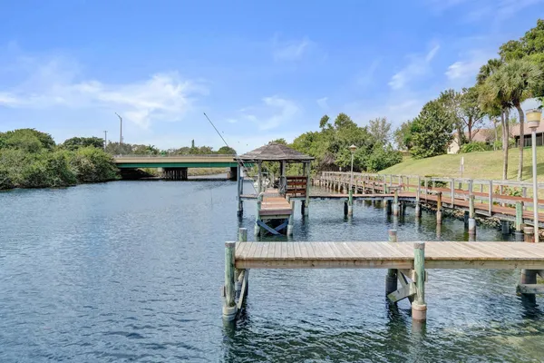 $740,000 | 23417 Water Circle, Boca Raton, FL 33486