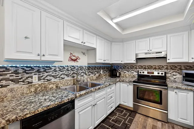 $289,000 | 5828 Peppermill Court, Unit 2, Sacramento, CA 95841