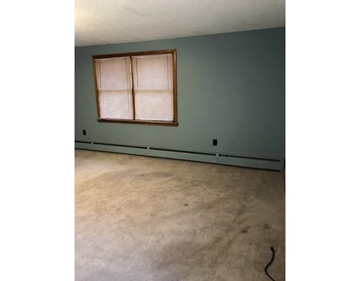 110 Shepard Road Sturbridge, MA 01566 - Photo 8 of 20
