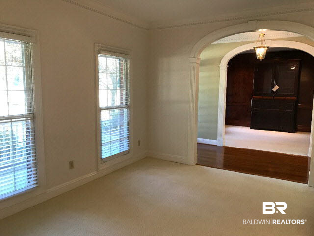 401 Potters Mills Road Daphne, AL 36526 - Photo 7 of 28 For Sale: 401 Potters Mill Avenue, Daphne, AL 36526 Sitting Room