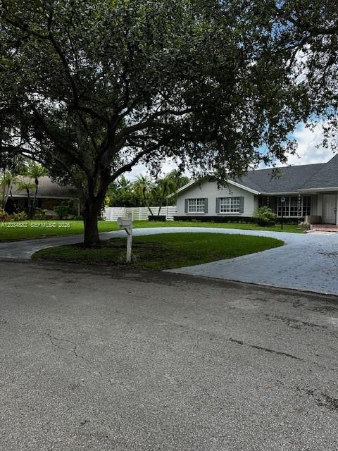 14763 Southwest 152nd Place Miami, FL 33196 - Photo 3 of 41