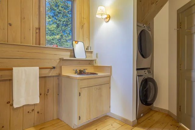 $2,395,000 | 742 Eagle Lake Road, Bar Harbor, ME 04609