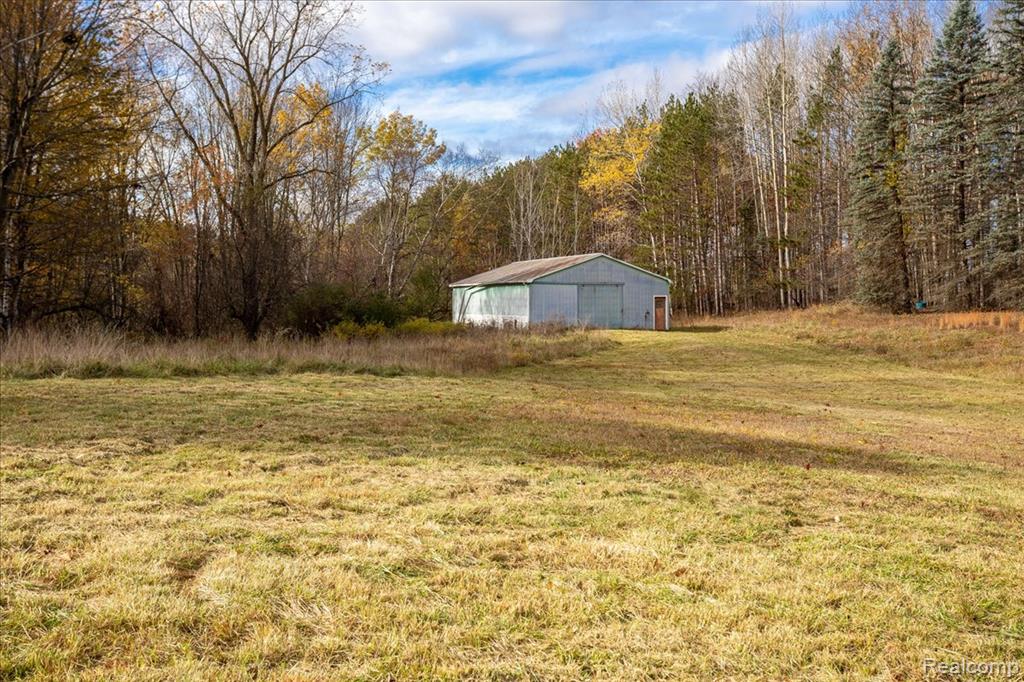 8465 Watson Road Marlette, MI 48453 - Photo 5 of 40