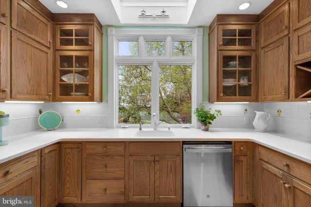 $999,999 | 94 Market Street, Annapolis, MD 21401