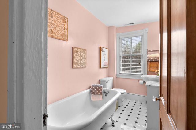 $999,999 | 94 Market Street, Annapolis, MD 21401