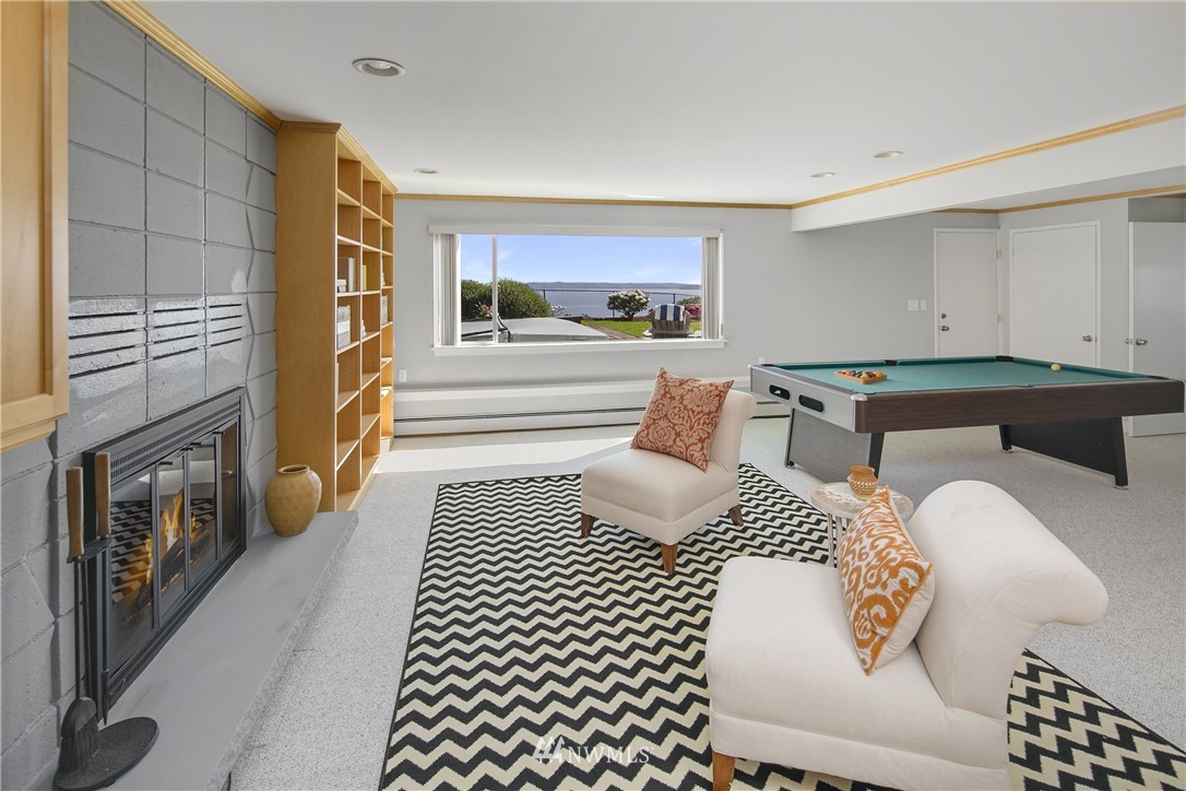 4221 Southwest 109th Street Seattle, WA 98146 - Photo 13 of 25 Gallery Image 13