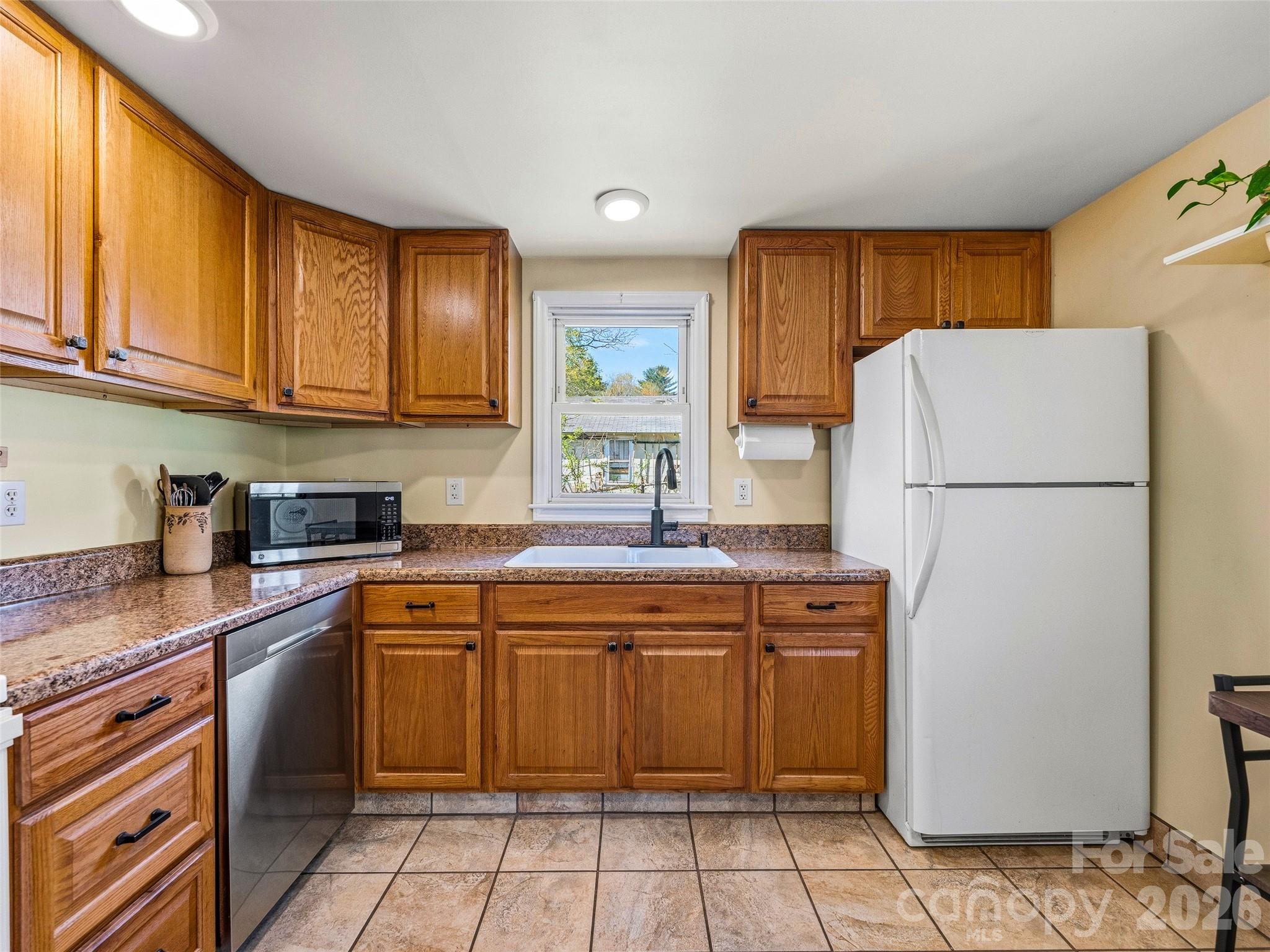 125 Lower Edgewood Road Candler, NC 28715 - Photo 9 of 24