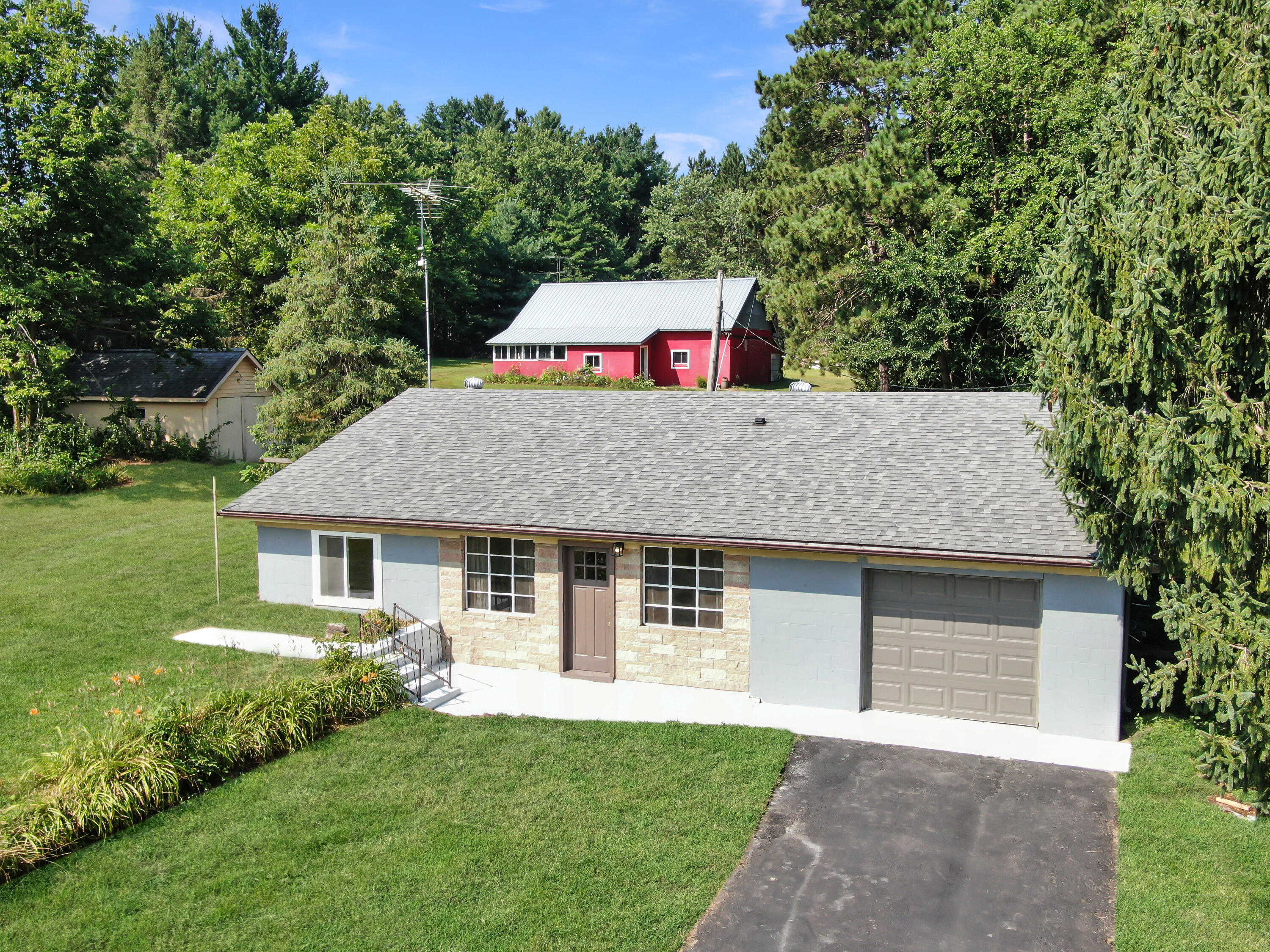 16911 Igloo Road Sparta, WI 54656 - Photo 1 of 1 Outside