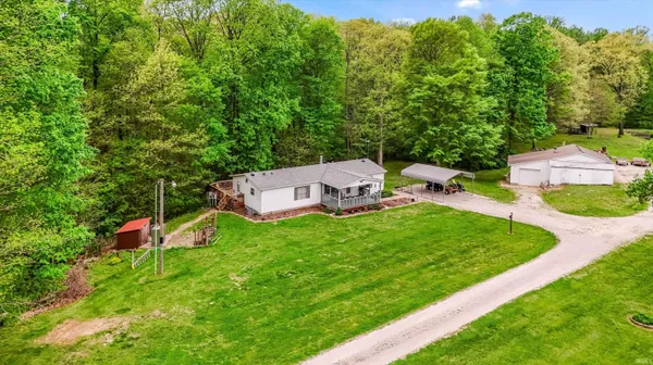 $315,000 | 7120 South Hoot Owl Lane, Brazil, IN 47834