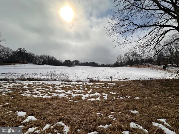 $299,900 | 28010 Ridge Road, Damascus, MD 20872