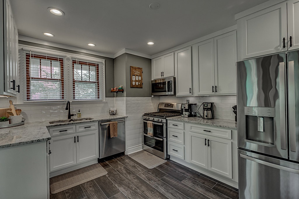 127 Pleasant Ridge Avenue Fort Mitchell, KY 41017 - Photo 5 of 20 Gallery Image 5