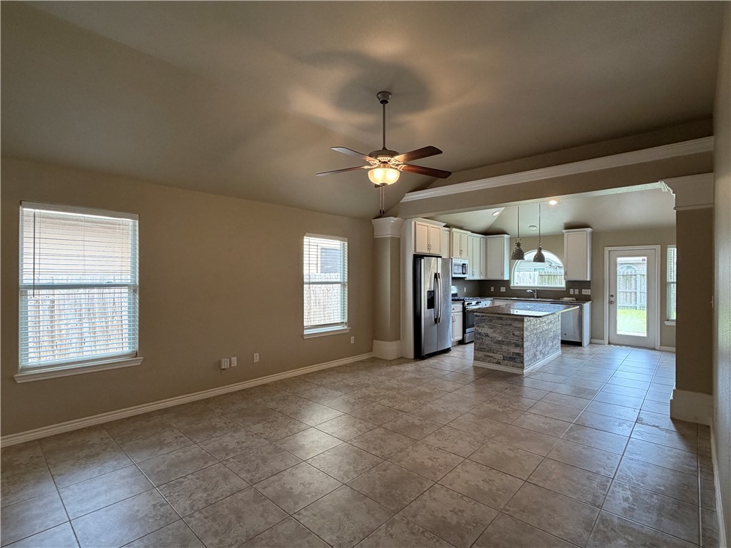 8033 Cormorant Drive Corpus Christi, TX 78414 - Photo 6 of 26
