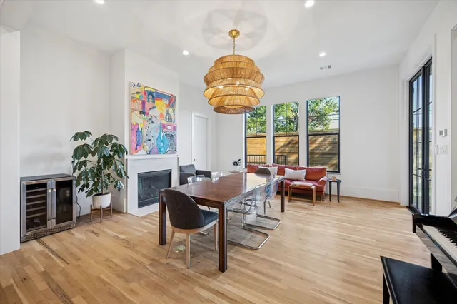 $2,050,000 | 701 Ridge Street, Houston, TX 77009