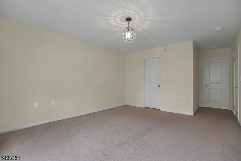 308 Rotando Way Morris Plains, NJ 07950 - Photo 19 of 28