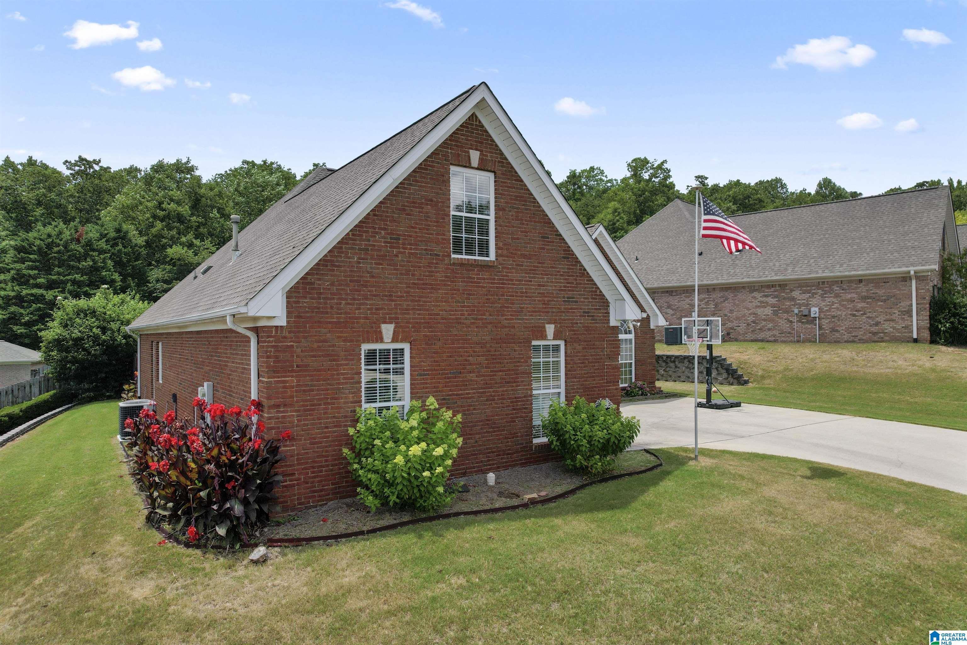 6470 Misty Ridge Drive Trussville, AL 35235 - Photo 4 of 31