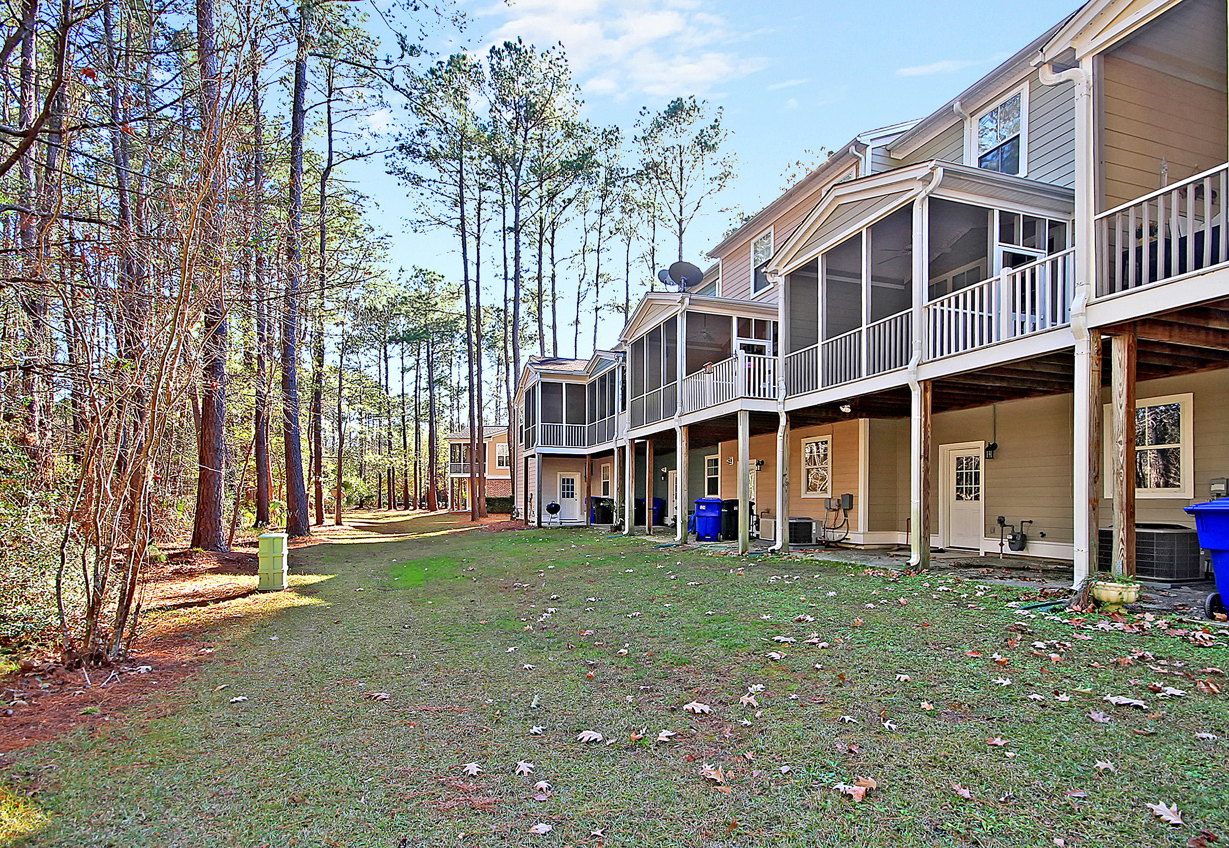 132 Fair Sailing Road Mount Pleasant, SC 29466 - Photo 8 of 48 IMG_1773 copy