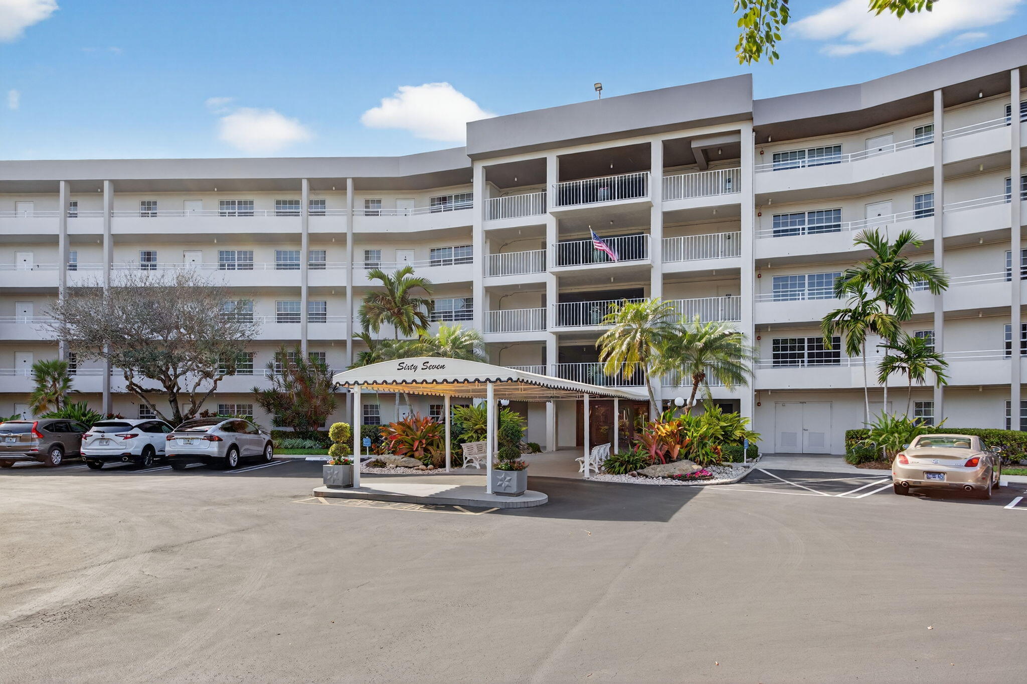 555 Oaks Lane, Unit 207 Pompano Beach, FL 33069 - Photo 13 of 63 1-web-or-mls-555 -9210