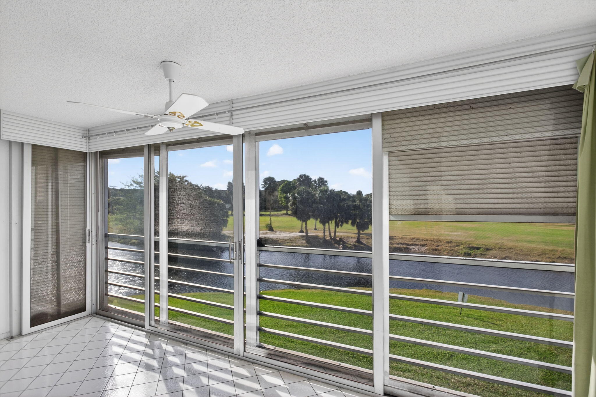 555 Oaks Lane, Unit 207 Pompano Beach, FL 33069 - Photo 26 of 63 18-web-or-mls-555 -9295