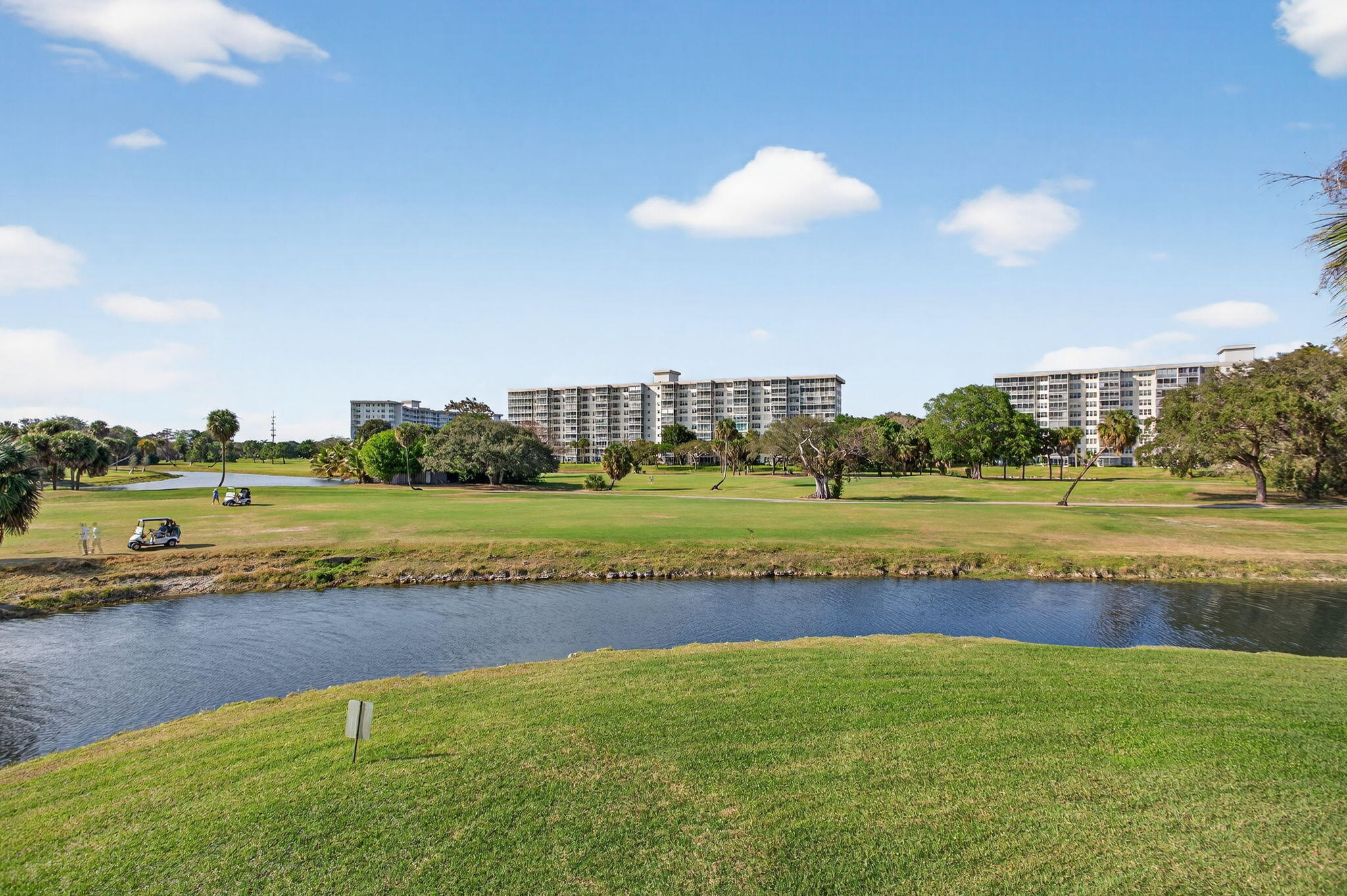 555 Oaks Lane, Unit 207 Pompano Beach, FL 33069 - Photo 27 of 63 24-web-or-mls-555 -9330
