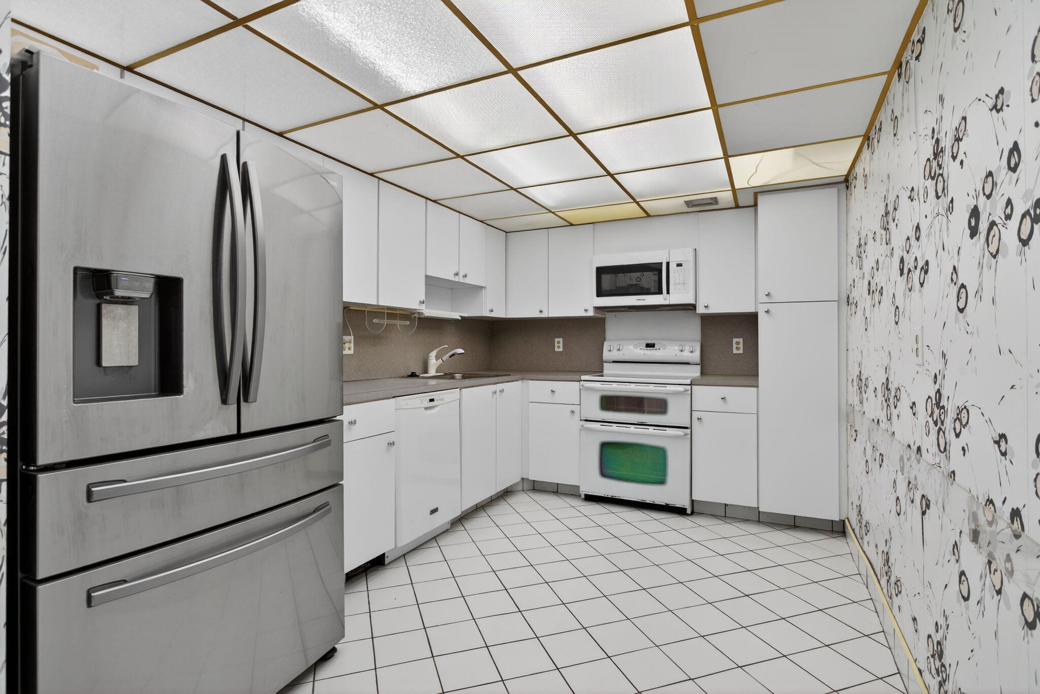 555 Oaks Lane, Unit 207 Pompano Beach, FL 33069 - Photo 28 of 63 4-web-or-mls-555 -9225