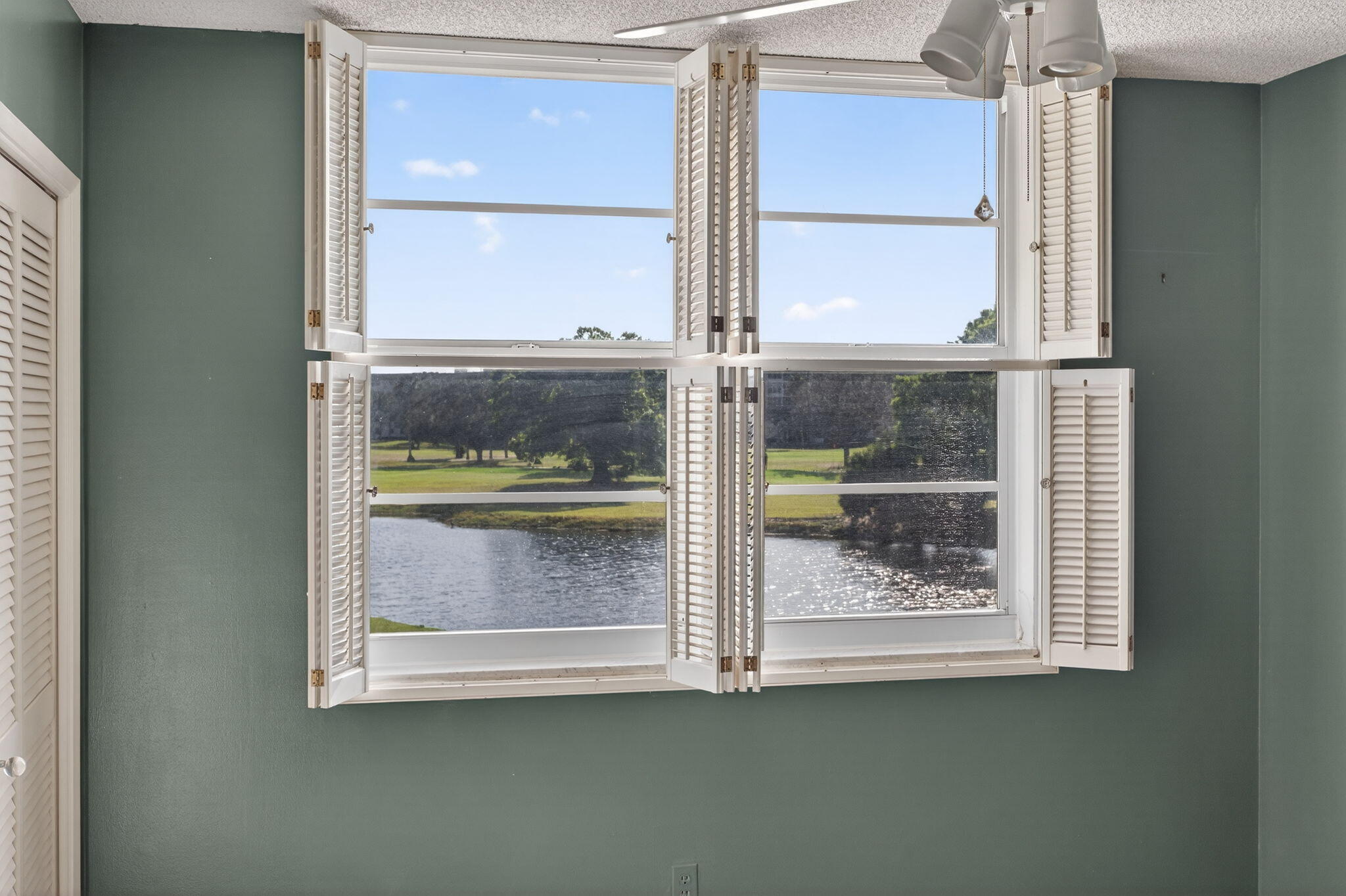 555 Oaks Lane, Unit 207 Pompano Beach, FL 33069 - Photo 34 of 63 26-web-or-mls-555 -9340