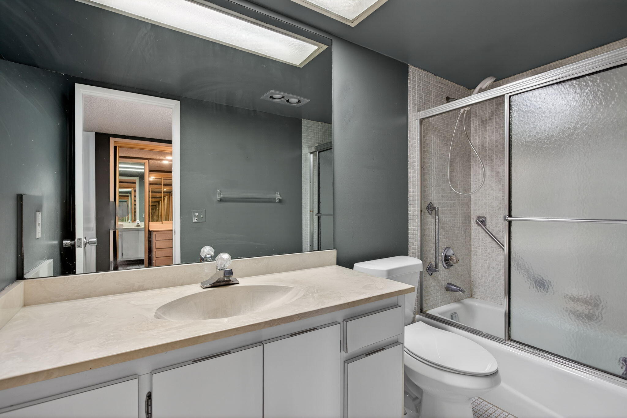 555 Oaks Lane, Unit 207 Pompano Beach, FL 33069 - Photo 41 of 63 34-web-or-mls-555 -9386