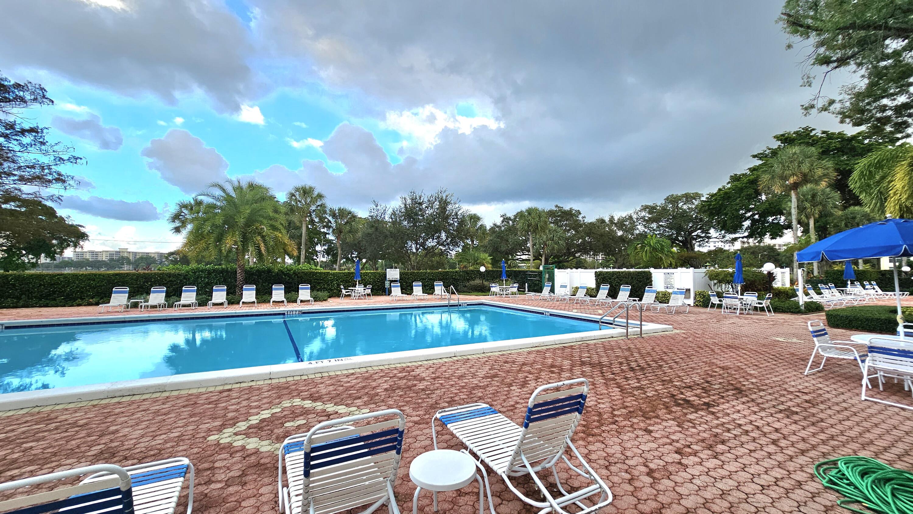 555 Oaks Lane, Unit 207 Pompano Beach, FL 33069 - Photo 62 of 63 20231109_163607