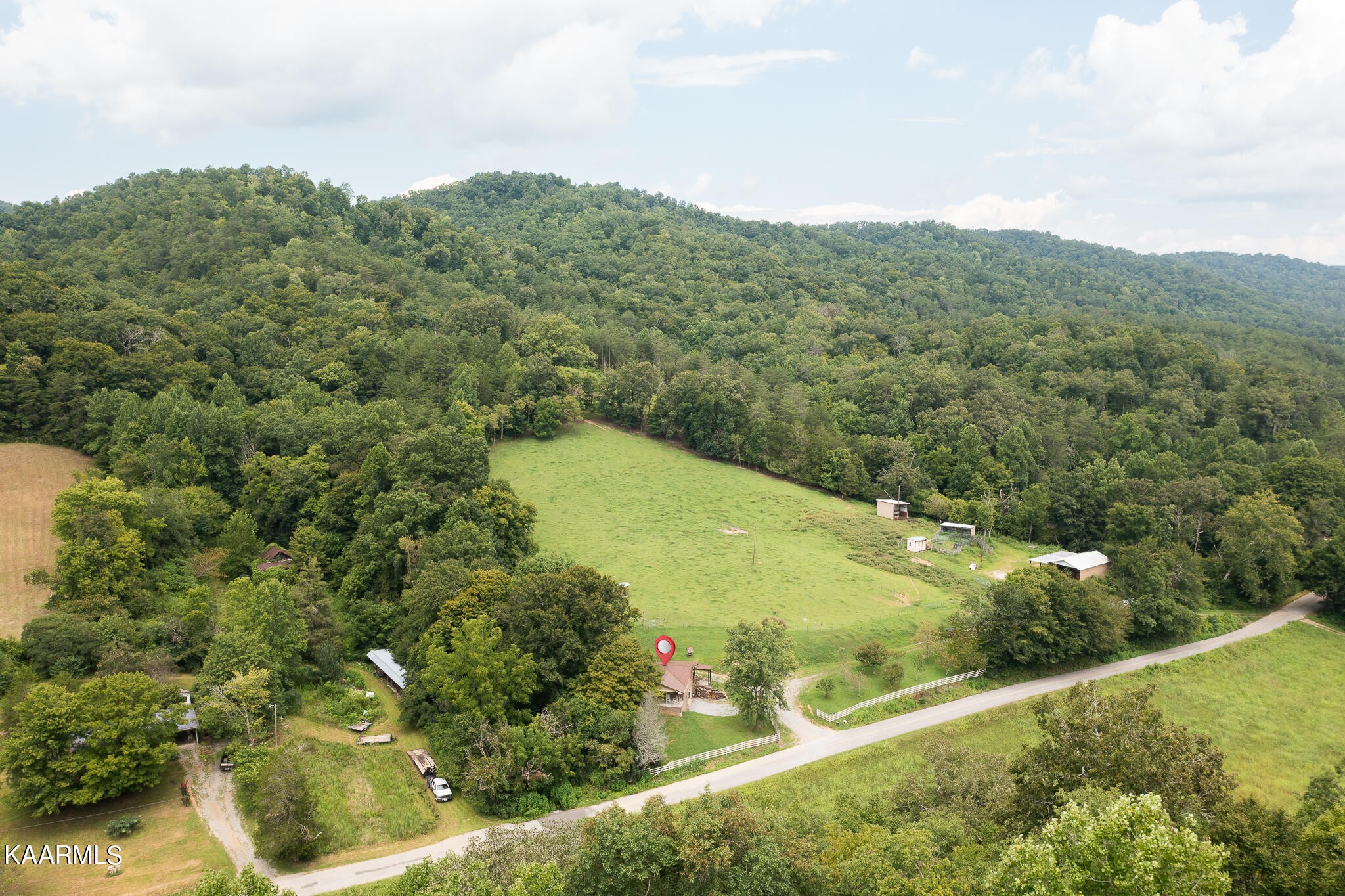 3381 Upper Caney Valley Road Tazewell, TN 37879 - Photo 2 of 48 Gallery Image 2