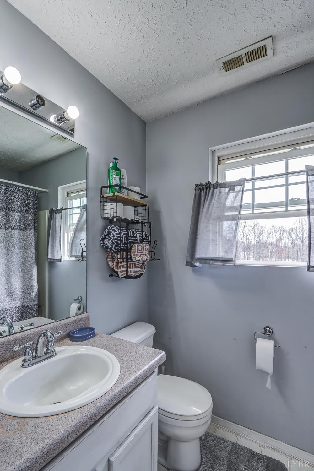 2352 Union Church Road Thaxton, VA 24174 - Photo 31 of 68