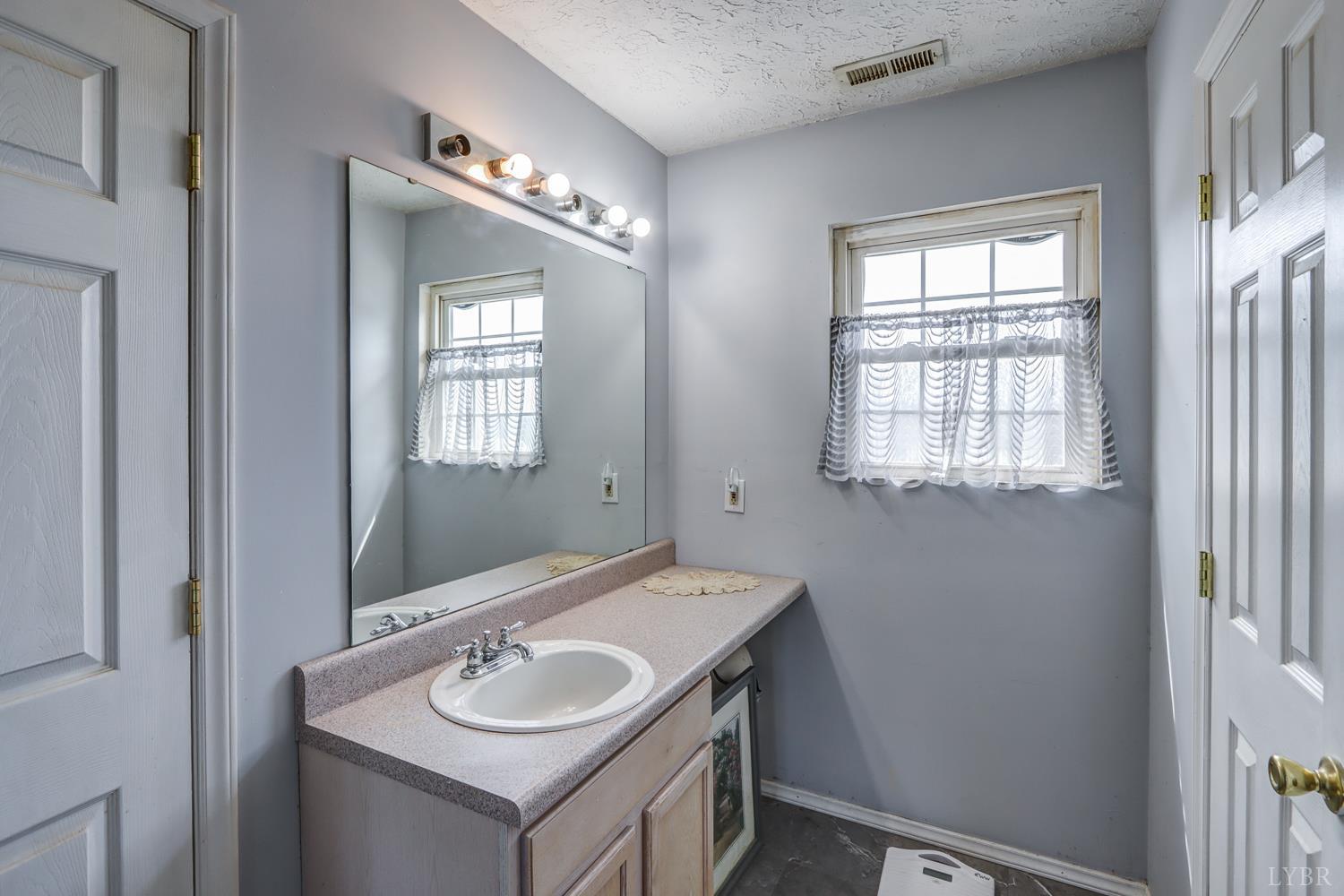 2352 Union Church Road Thaxton, VA 24174 - Photo 39 of 68