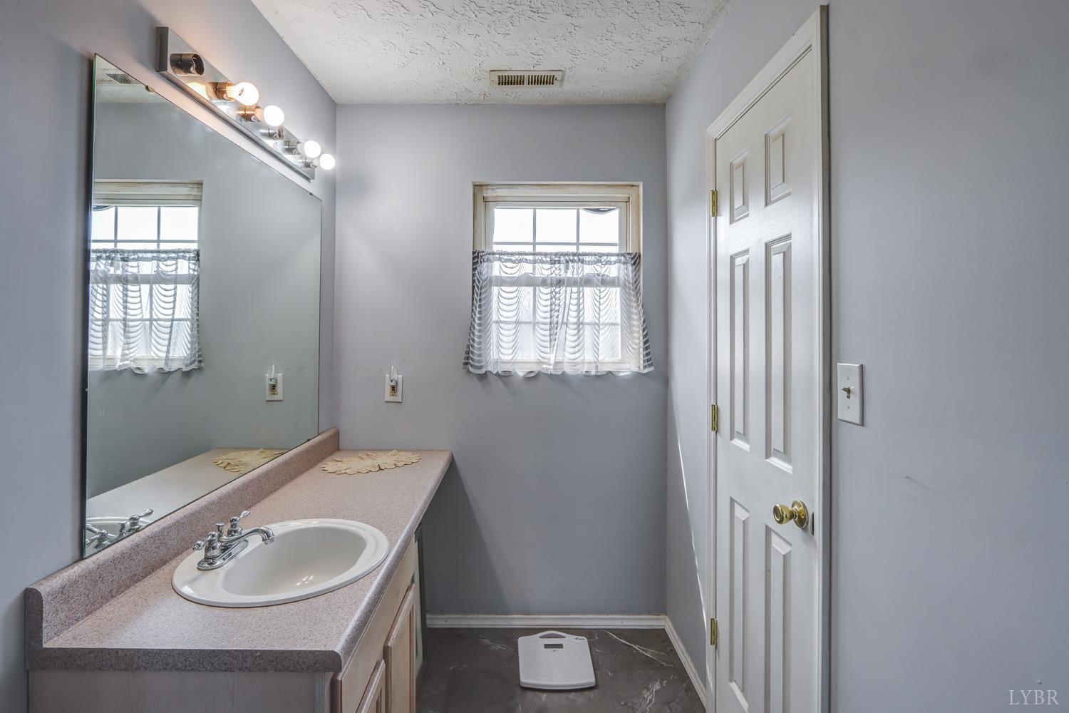 2352 Union Church Road Thaxton, VA 24174 - Photo 40 of 68