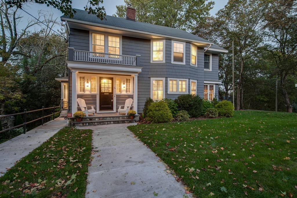 60 Hillcrest Road Reading, MA 01867 - Photo 2 of 30 Gallery Image 2