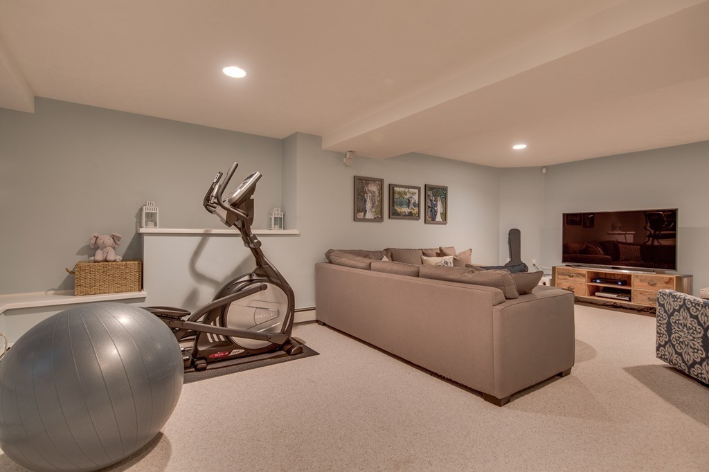 60 Hillcrest Road Reading, MA 01867 - Photo 24 of 30 Gallery Image 24