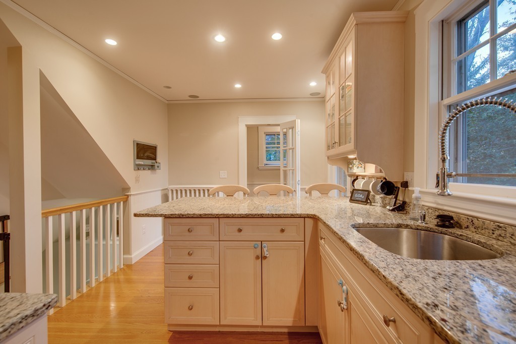 60 Hillcrest Road Reading, MA 01867 - Photo 6 of 30 Gallery Image 6